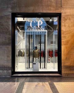 vetrine di cp company toob